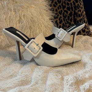 TOPSHOP  Ivory Mules With Buckles size 39